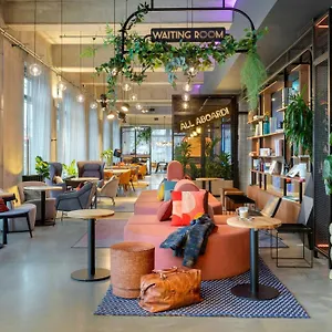 Hotel Moxy Ostbahnhof, Berlino