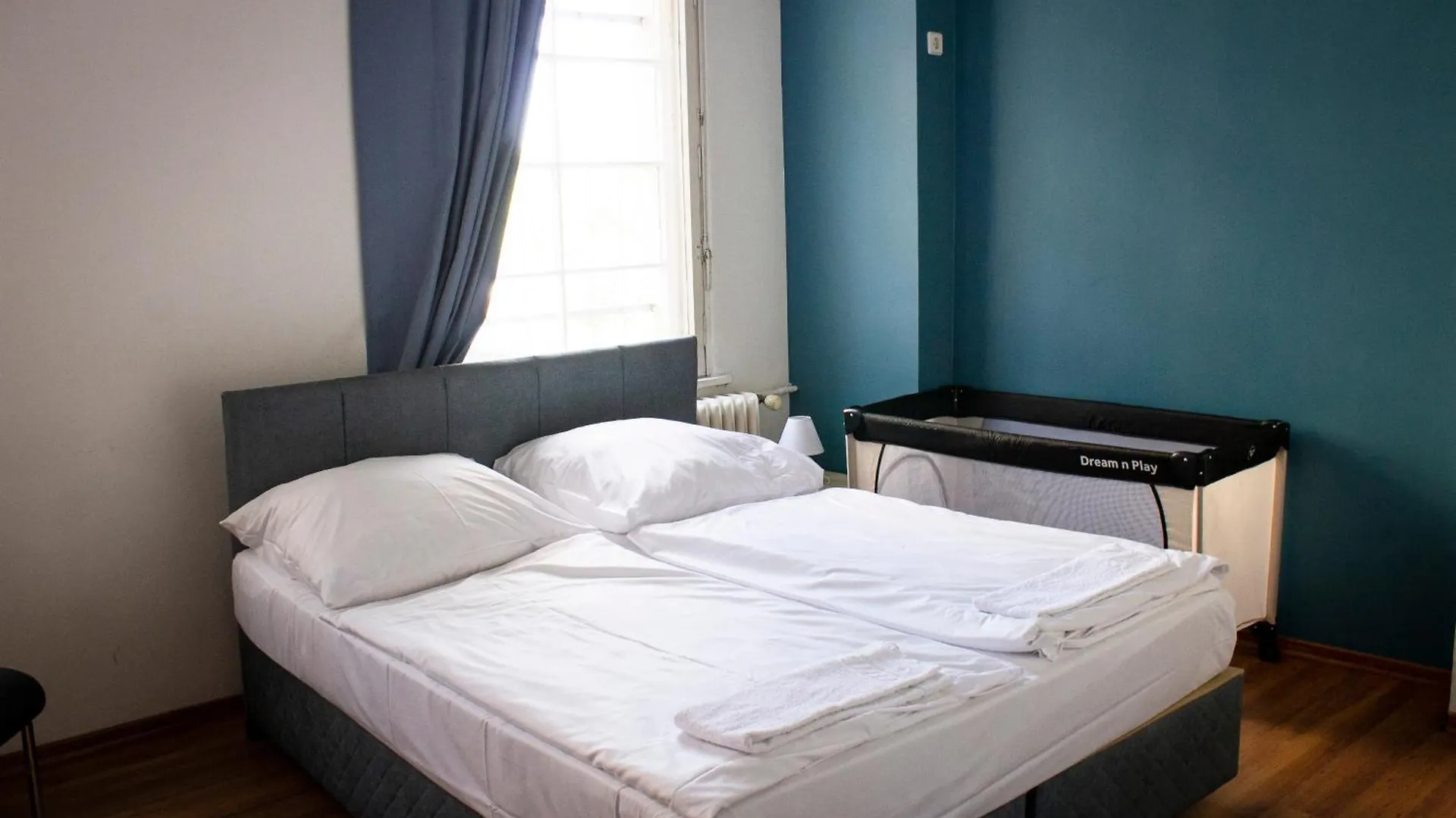 Metropol Hostel Berlín 0*,  Alemania